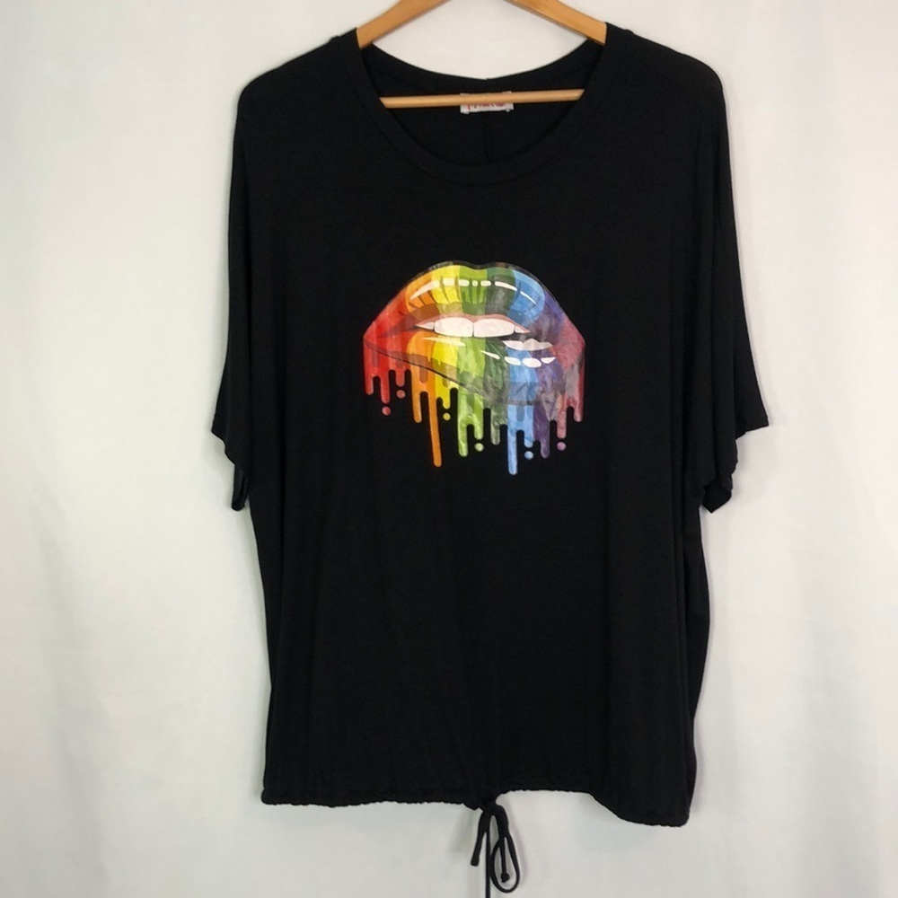 Madrag Rainbow Lips T-Shirt Tee Short Sleeve Black Size L